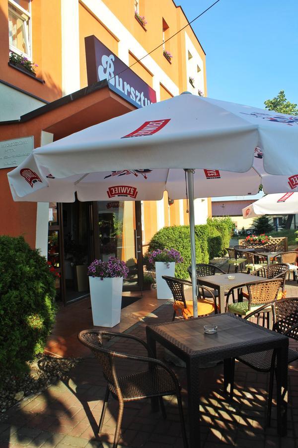 Bursztyn Hotel